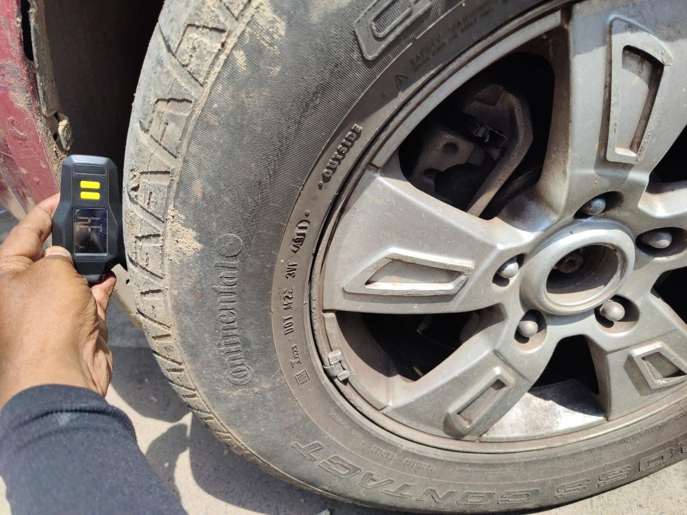 2012 Mahindra XUV500 W8, Diesel, Manual, 94,204 km, tyre