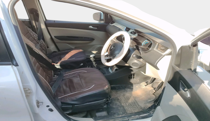 2019 Renault TRIBER RXZ, Petrol, Manual, 65,763 km, interior