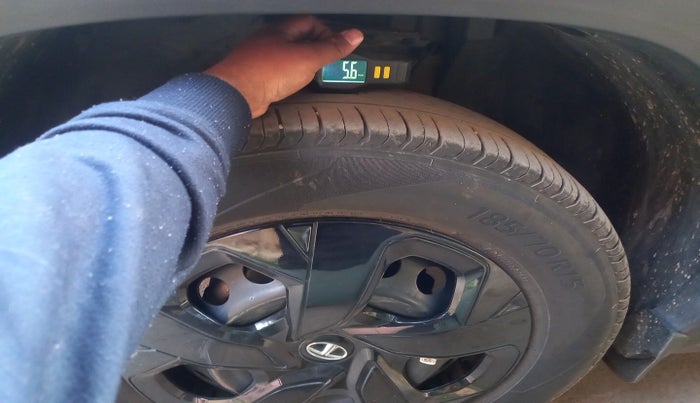 2023 Tata PUNCH ADVENTURE AMT, Petrol, Automatic, 27,849 km, tyre