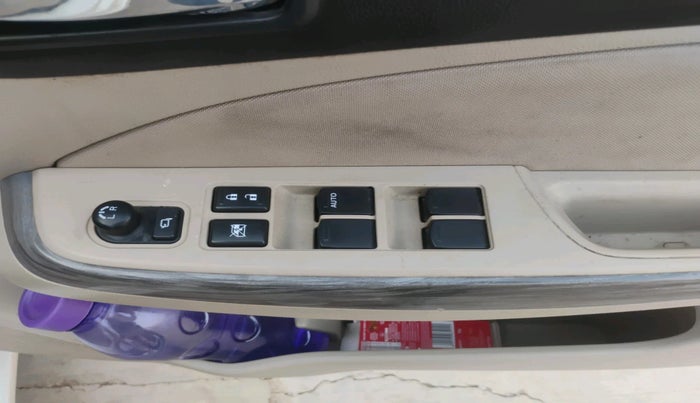 2022 Maruti Dzire ZXI CNG, Petrol, Manual, 79,152 km, interior