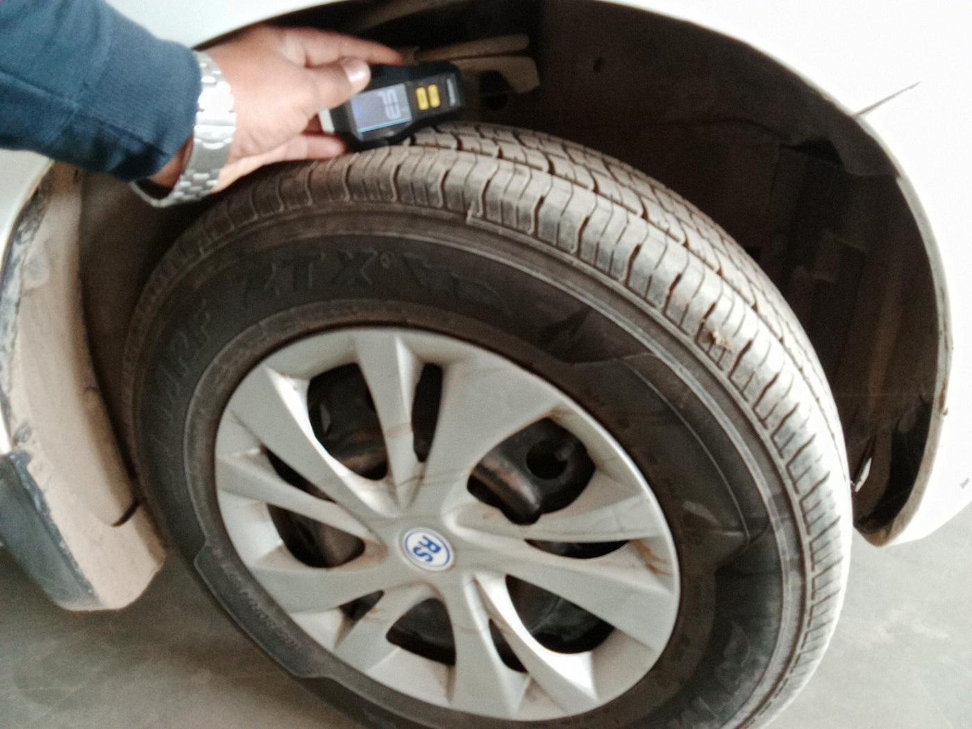 2010 Maruti Ritz VXI, Petrol, Manual, 63,425 km, tyre