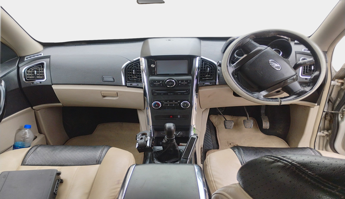 2015 Mahindra XUV500 W4, Diesel, Manual, 89,082 km, interior