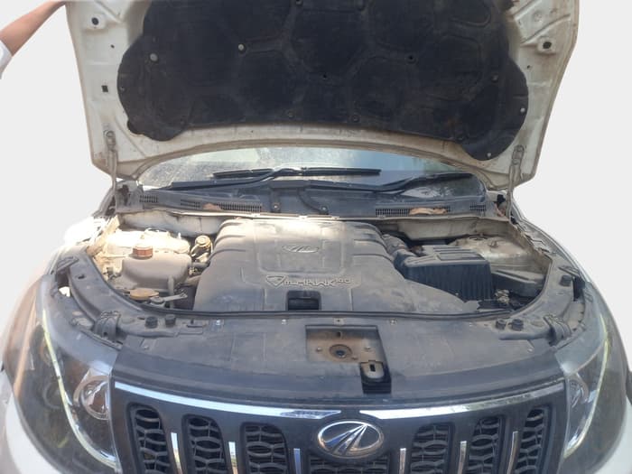 2012 Mahindra XUV500 W8, Diesel, Manual, 1,08,330 km, exterior