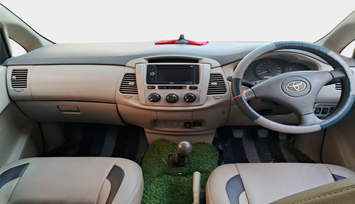 2012 Toyota Innova 2.5 G2 7STR, Diesel, Manual, 85,980 km, interior