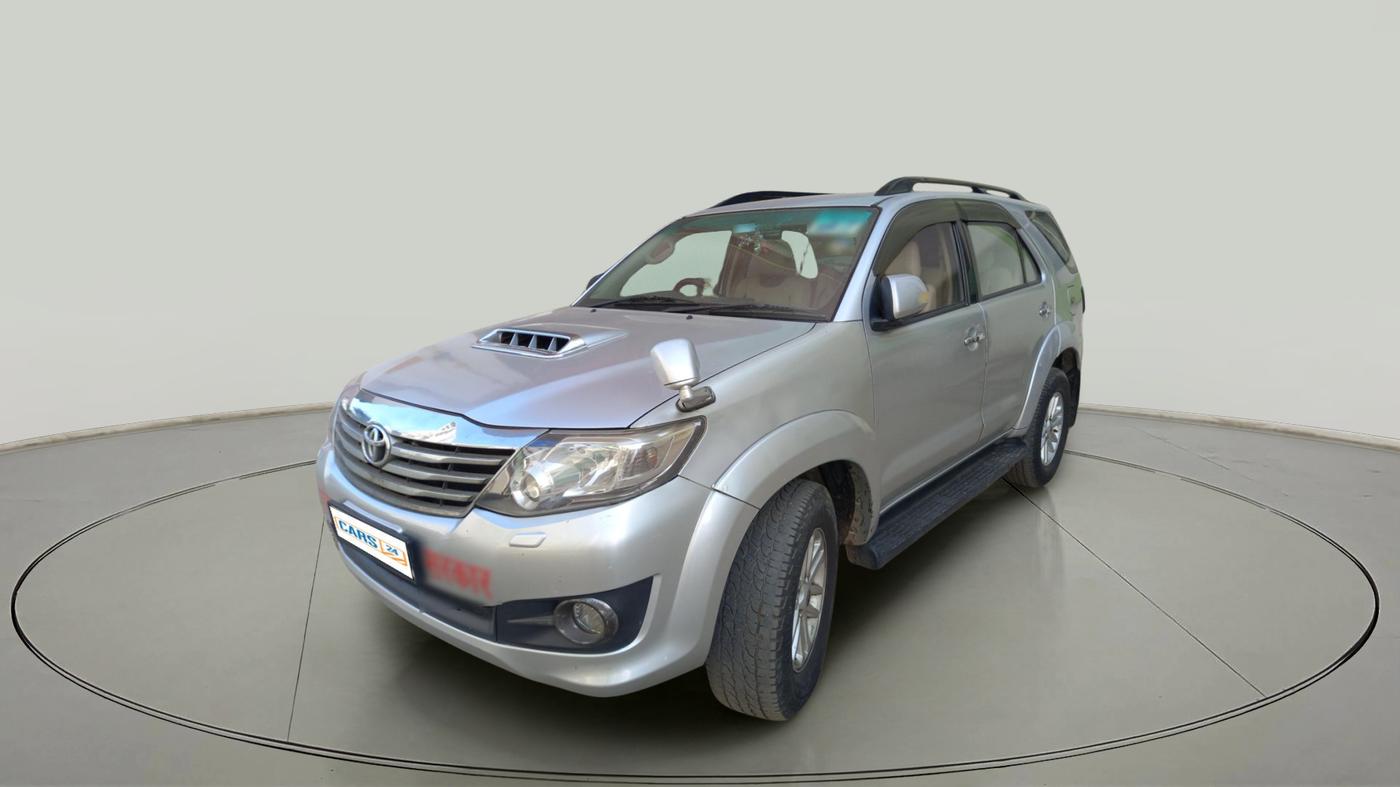 2013 Toyota Fortuner 3.0 4X2 AT, Diesel, Automatic, 1,75,561 km, exterior