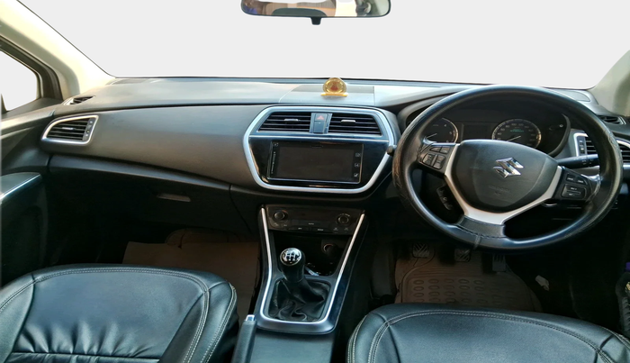 2018 Maruti S Cross ZETA 1.3, Diesel, Manual, 1,39,035 km, interior