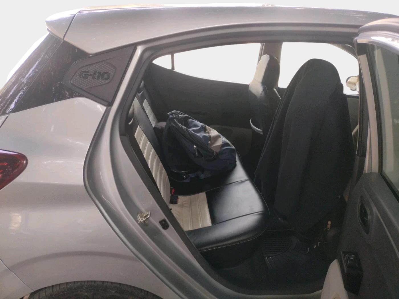 2023 Hyundai GRAND I10 NIOS ERA 1.2 KAPPA VTVT, Petrol, Manual, 28,315 km, interior