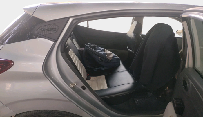 2023 Hyundai GRAND I10 NIOS ERA 1.2 KAPPA VTVT, Petrol, Manual, 28,315 km, interior