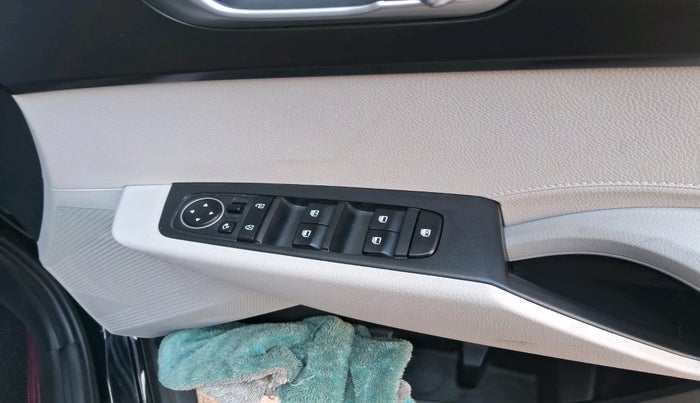 2025 KIA Carens Clavis HTK Plus 1.5 Diesel MT, Diesel, Manual, 8,641 km, interior