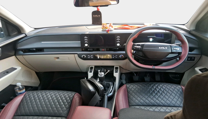 2025 KIA Carens Clavis HTK Plus 1.5 Diesel MT, Diesel, Manual, 8,641 km, interior