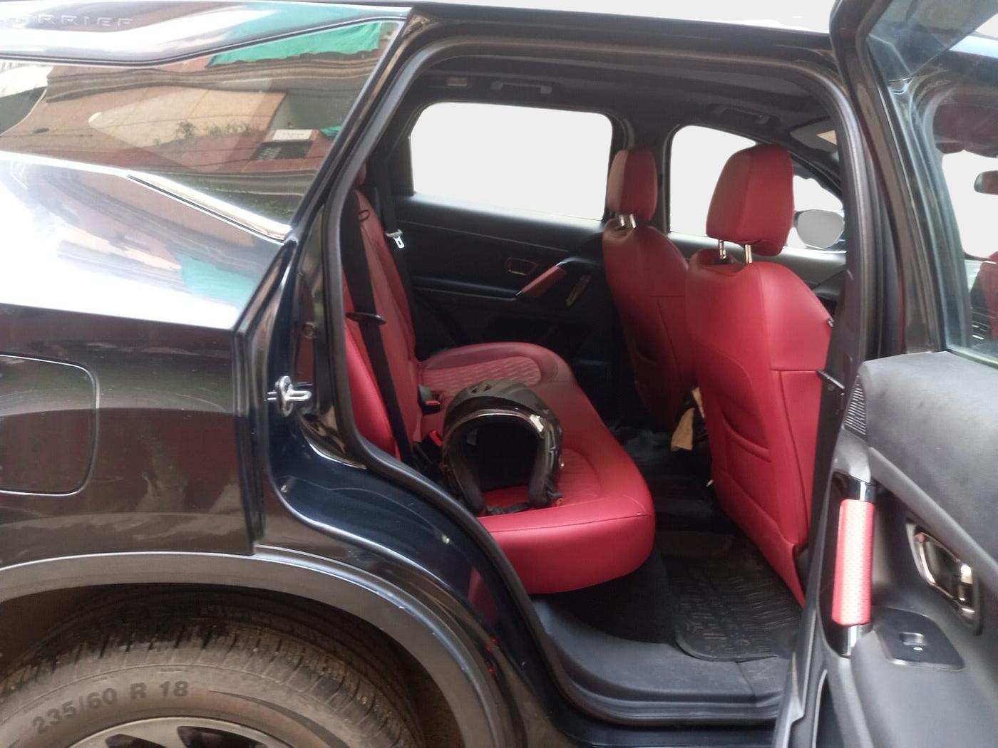 2023 Tata Harrier XZA PLUS 2.0L DARK EDITION, Diesel, Automatic, 35,001 km, interior
