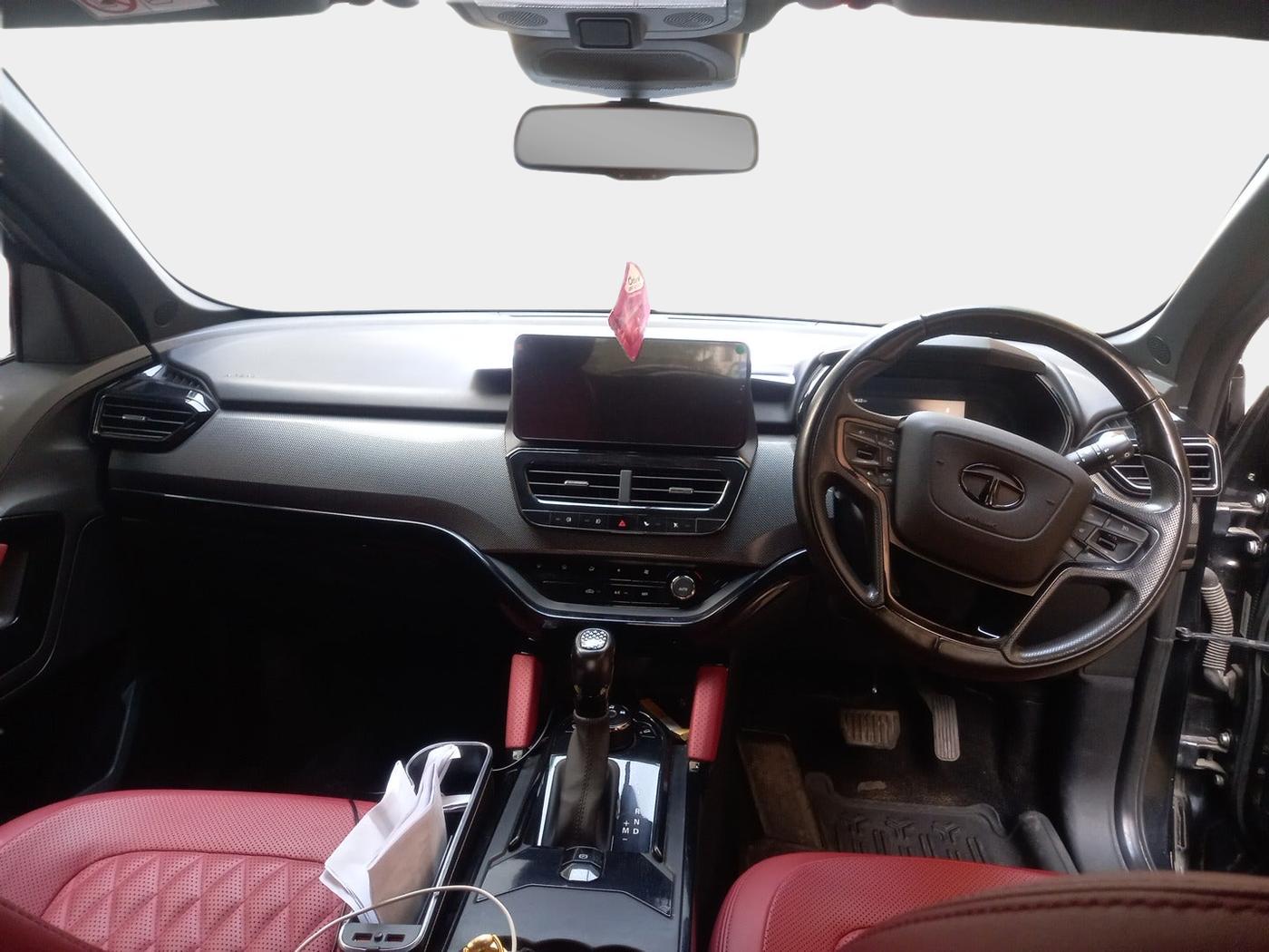 2023 Tata Harrier XZA PLUS 2.0L DARK EDITION, Diesel, Automatic, 35,001 km, interior