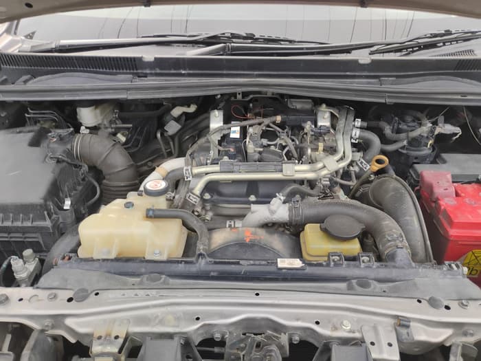 2018 Toyota Innova Crysta 2.4 G 8 STR, Diesel, Manual, 1,73,768 km, exterior