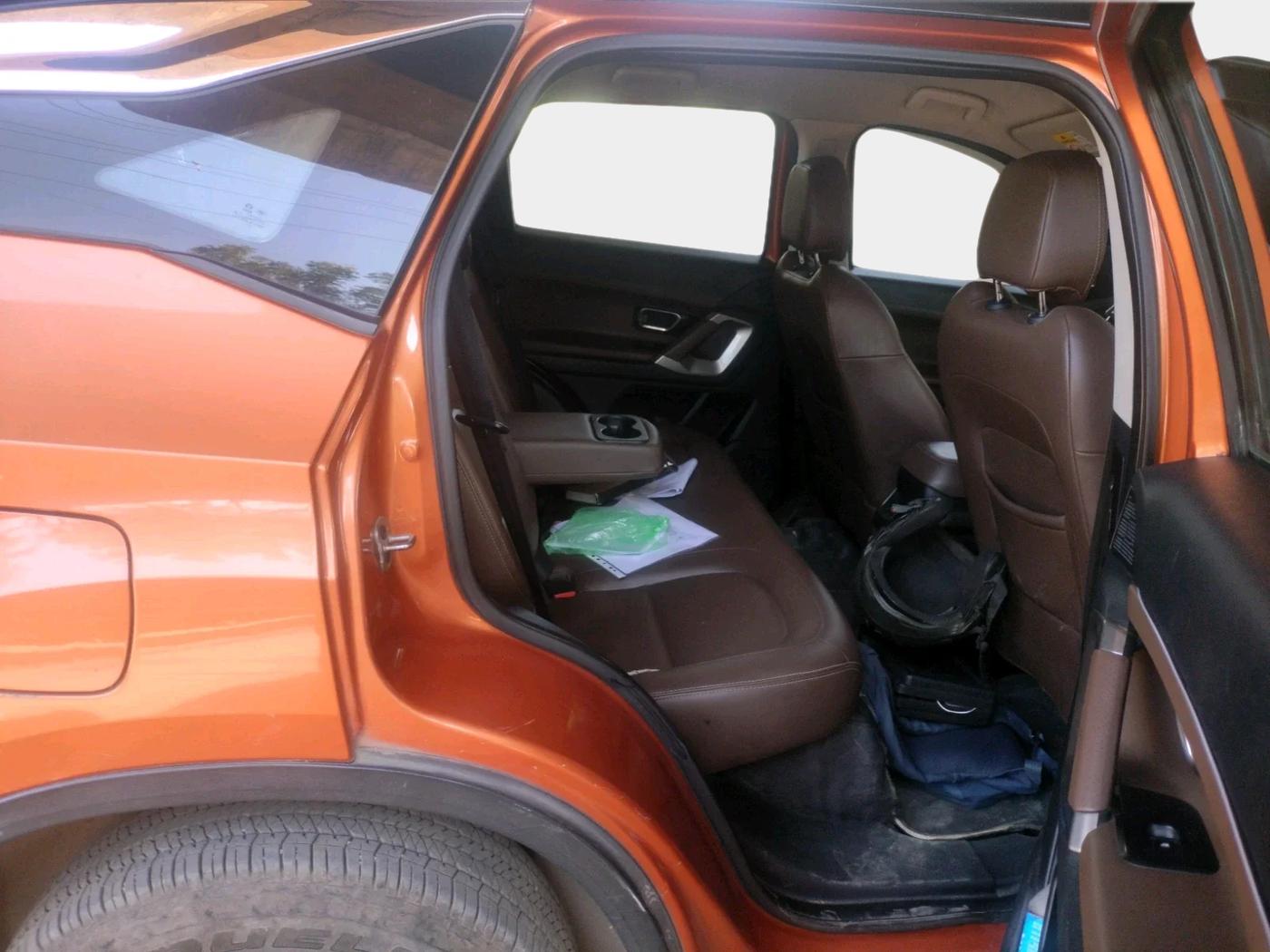 2019 Tata Harrier XZ 2.0L, Diesel, Manual, 1,70,882 km, interior