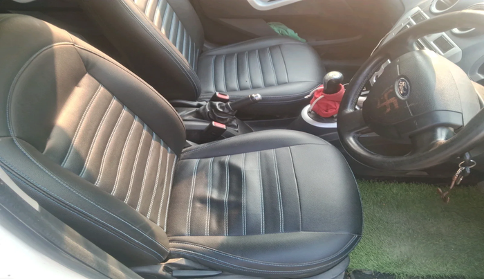 2014 Ford Figo TITANIUM 1.4 DIESEL, Diesel, Manual, 98,027 km, interior