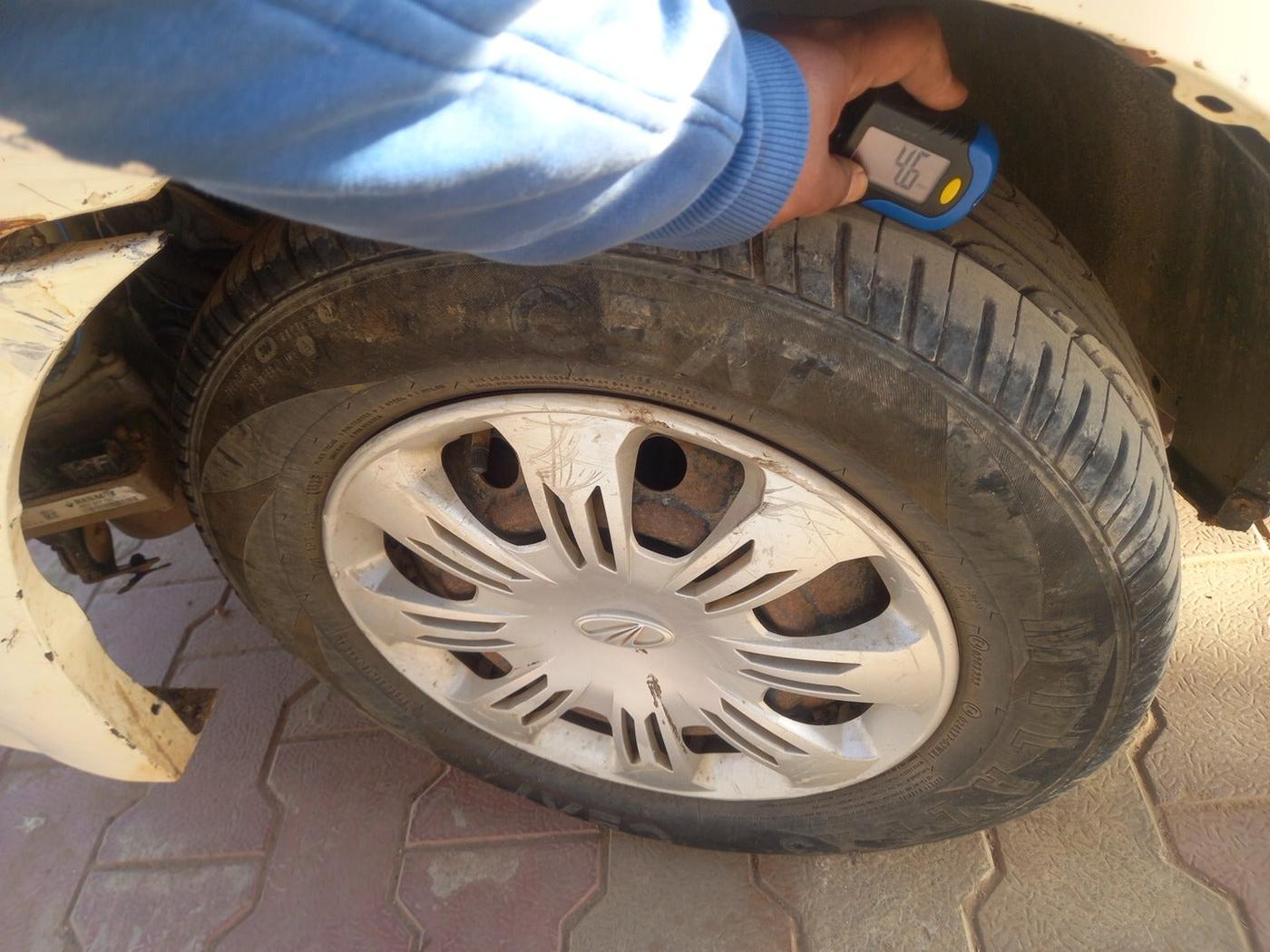 2014 Mahindra Verito 1.5 D4, Diesel, Manual, 99,967 km, tyre
