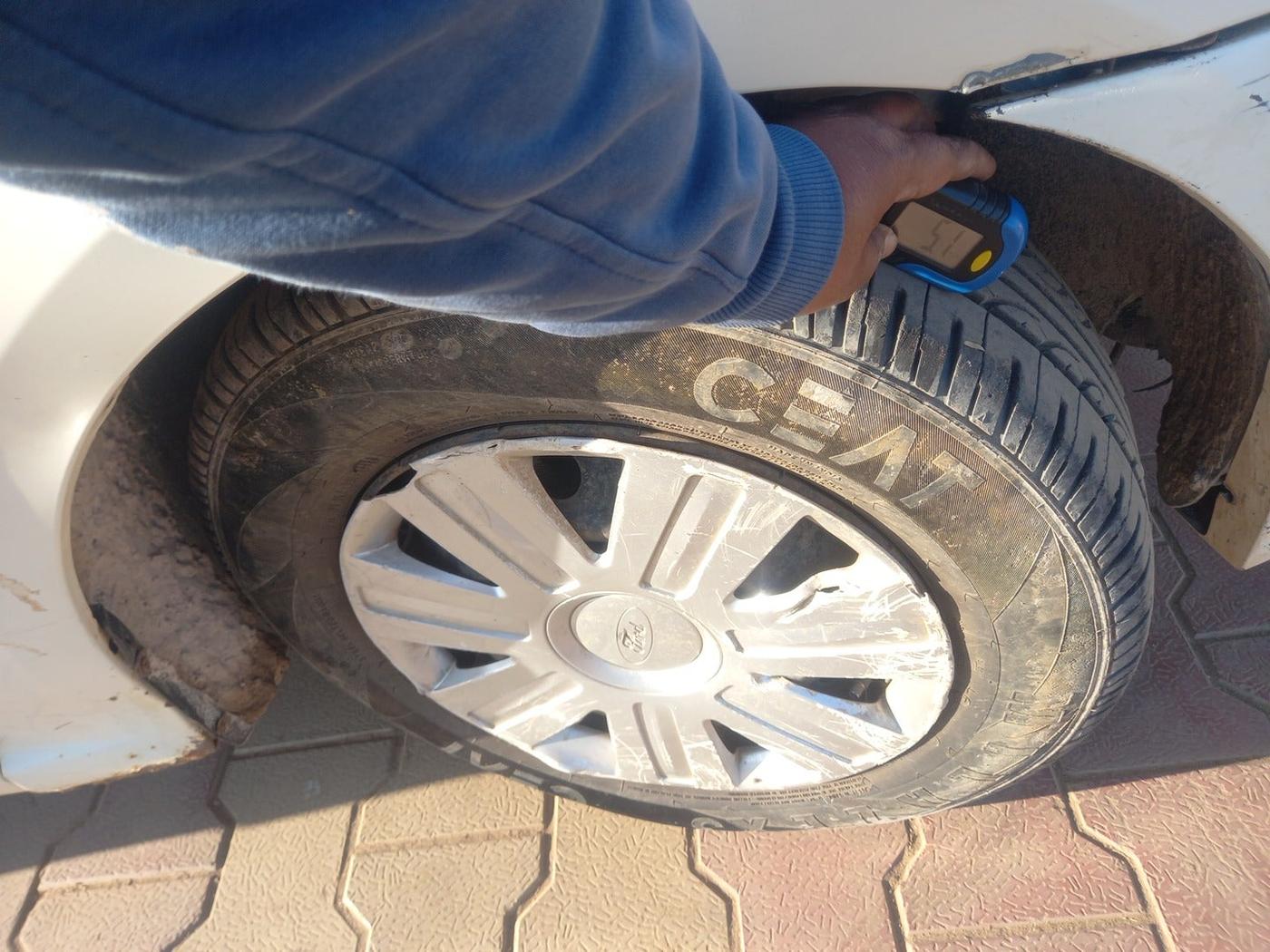 2014 Mahindra Verito 1.5 D4, Diesel, Manual, 99,967 km, tyre