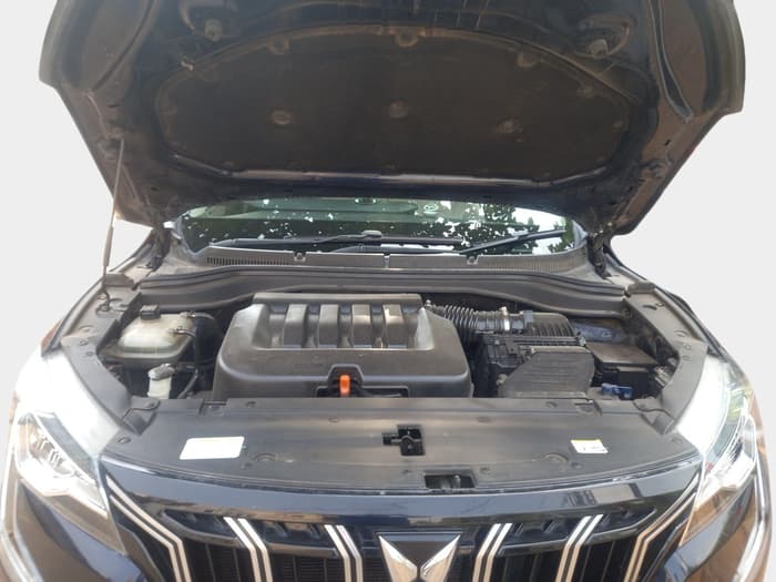 2022 Mahindra XUV700 AX 7 LUXURY P AT 7 STR, Petrol, Automatic, 48,638 km, exterior
