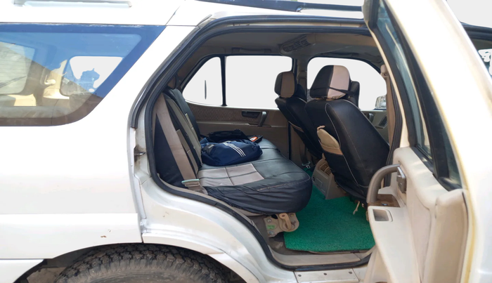 2012 Tata Safari 4X2 EX DICOR, Diesel, Manual, 2,21,921 km, interior