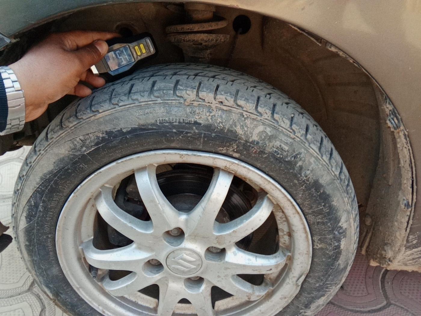 2012 Maruti Wagon R 1.0 VXI, Petrol, Manual, 52,018 km, tyre