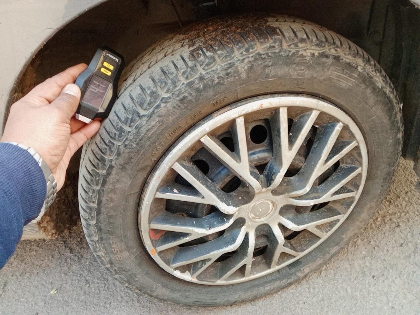 2012 Maruti Wagon R 1.0 VXI, Petrol, Manual, 96,929 km, tyre