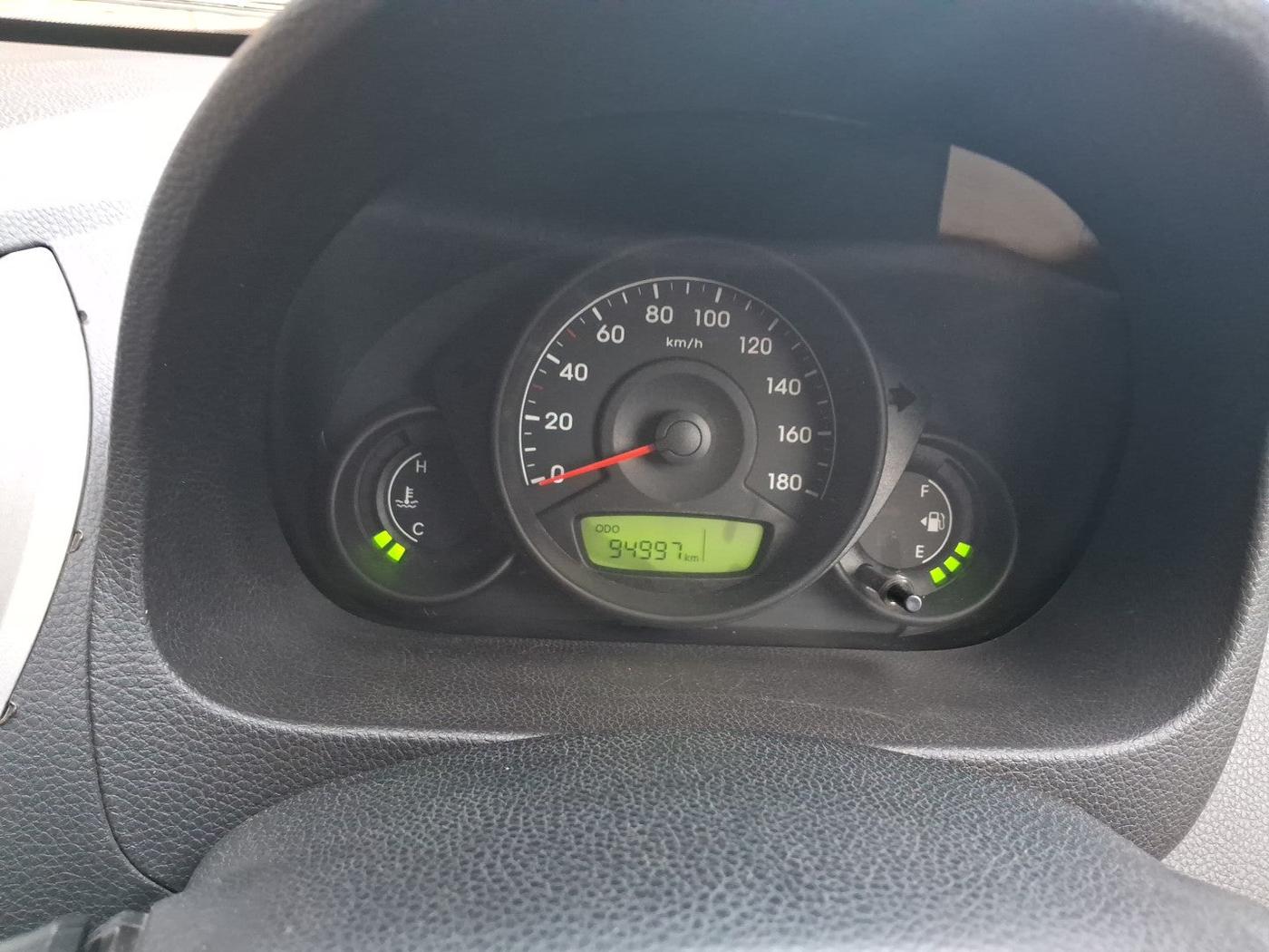 2016 Hyundai Eon ERA +, Petrol, Manual, 94,997 km, interior