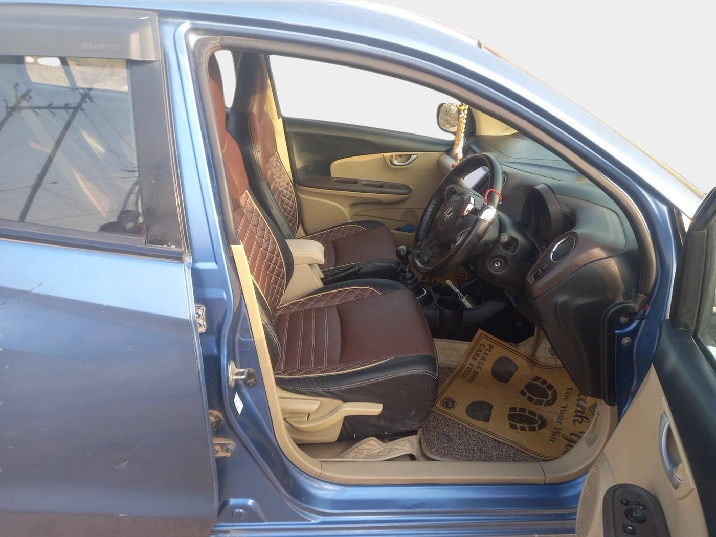 2013 Honda Amaze 1.5L I-DTEC VX, Diesel, Manual, 1,36,729 km, interior