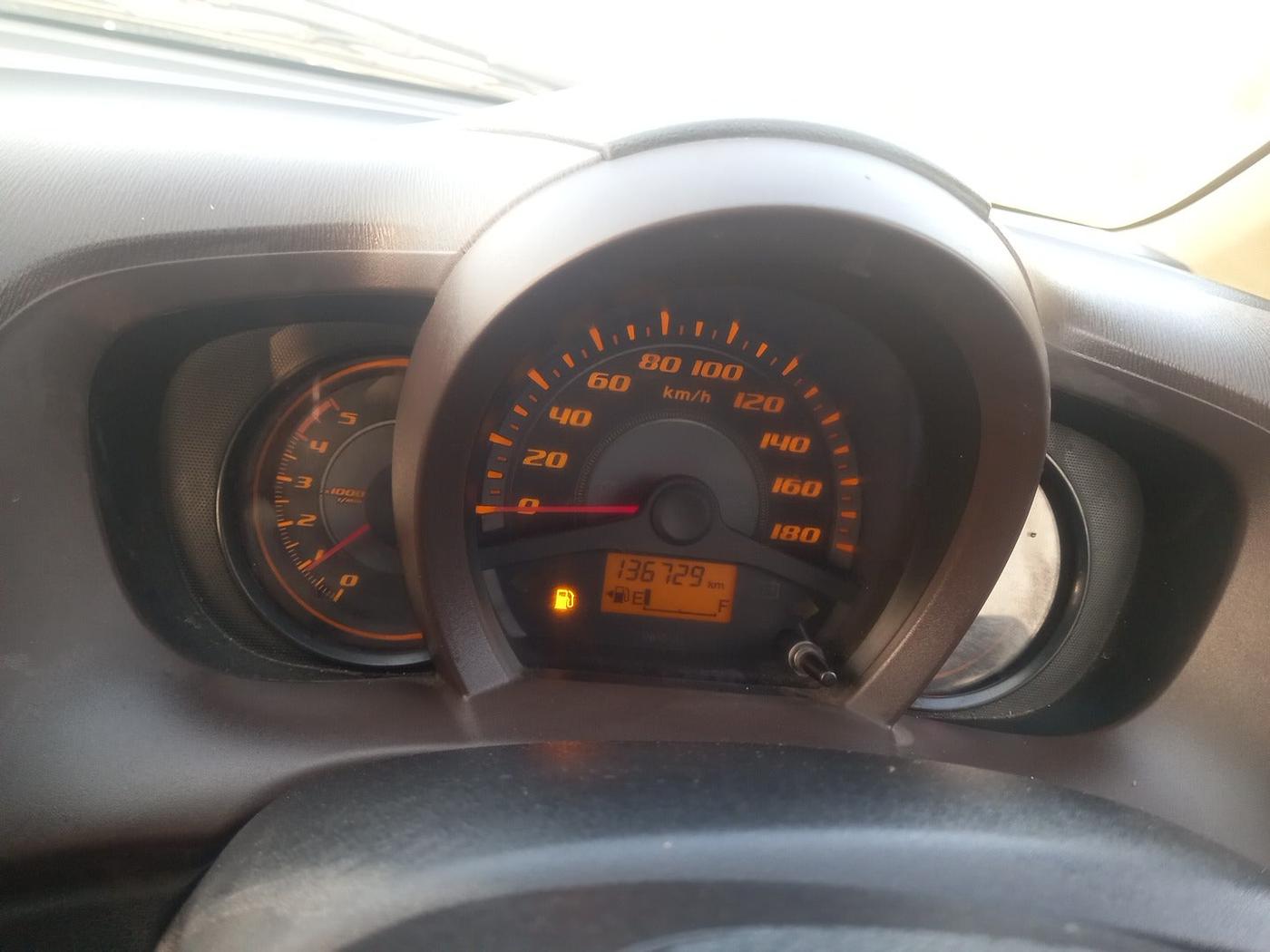 2013 Honda Amaze 1.5L I-DTEC VX, Diesel, Manual, 1,36,729 km, interior