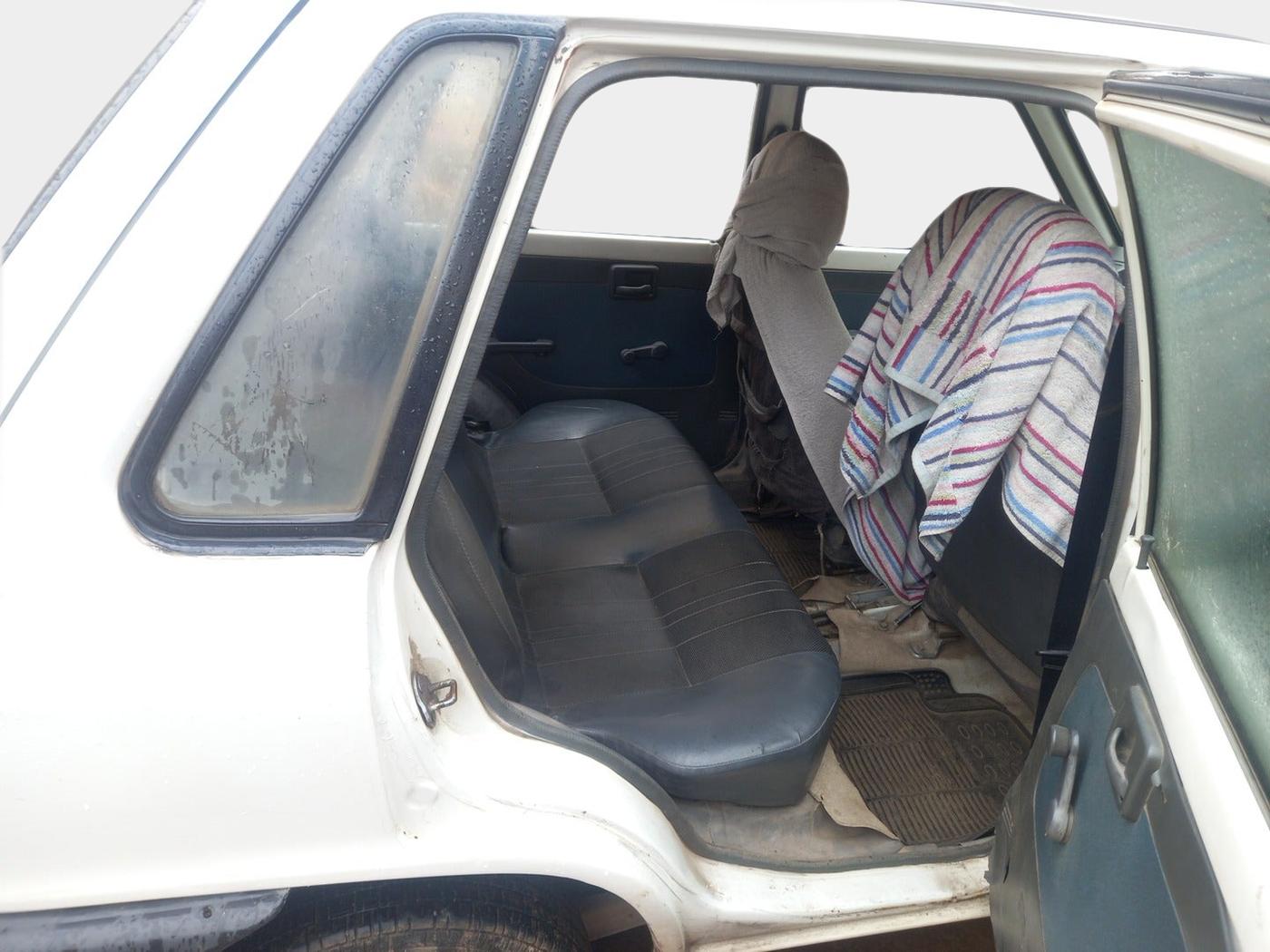 2010 Maruti 800 STD, Petrol, Manual, 1,68,164 km, interior