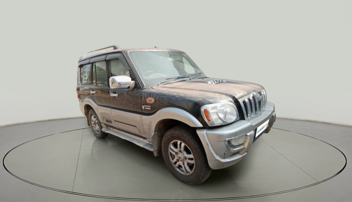 2014 Mahindra Scorpio VLX 2WD AIRBAG BS-III, Diesel, Manual, 1,22,781 km, exterior