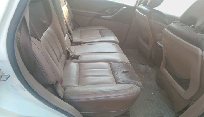 2012 Mahindra XUV500 W8, Diesel, Manual, 1,45,683 km, interior