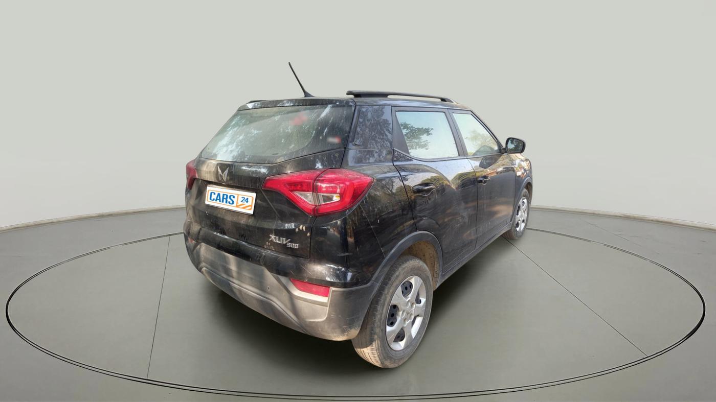 2023 Mahindra XUV300 W6 1.5 Sunroof Diesel, Diesel, Manual, 46,240 km, exterior