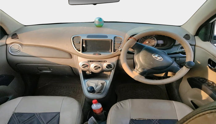 2011 Hyundai i10 MAGNA 1.1, Petrol, Manual, 1,89,398 km, interior