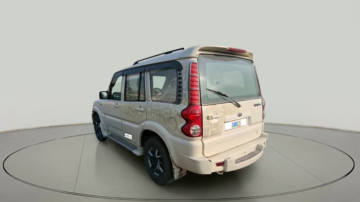 2013 Mahindra Scorpio SLE BS-III, Diesel, Manual, 97,344 km, exterior