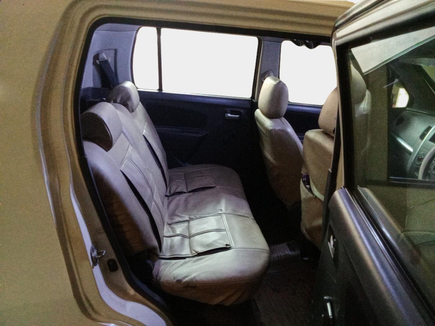 2011 Maruti Wagon R 1.0 LXI, Petrol, Manual, 78,647 km, interior