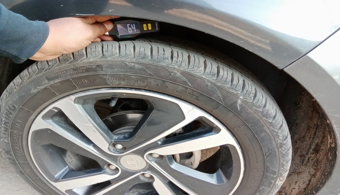 2021 Tata ALTROZ XZ PETROL, Petrol, Manual, 84,494 km, tyre