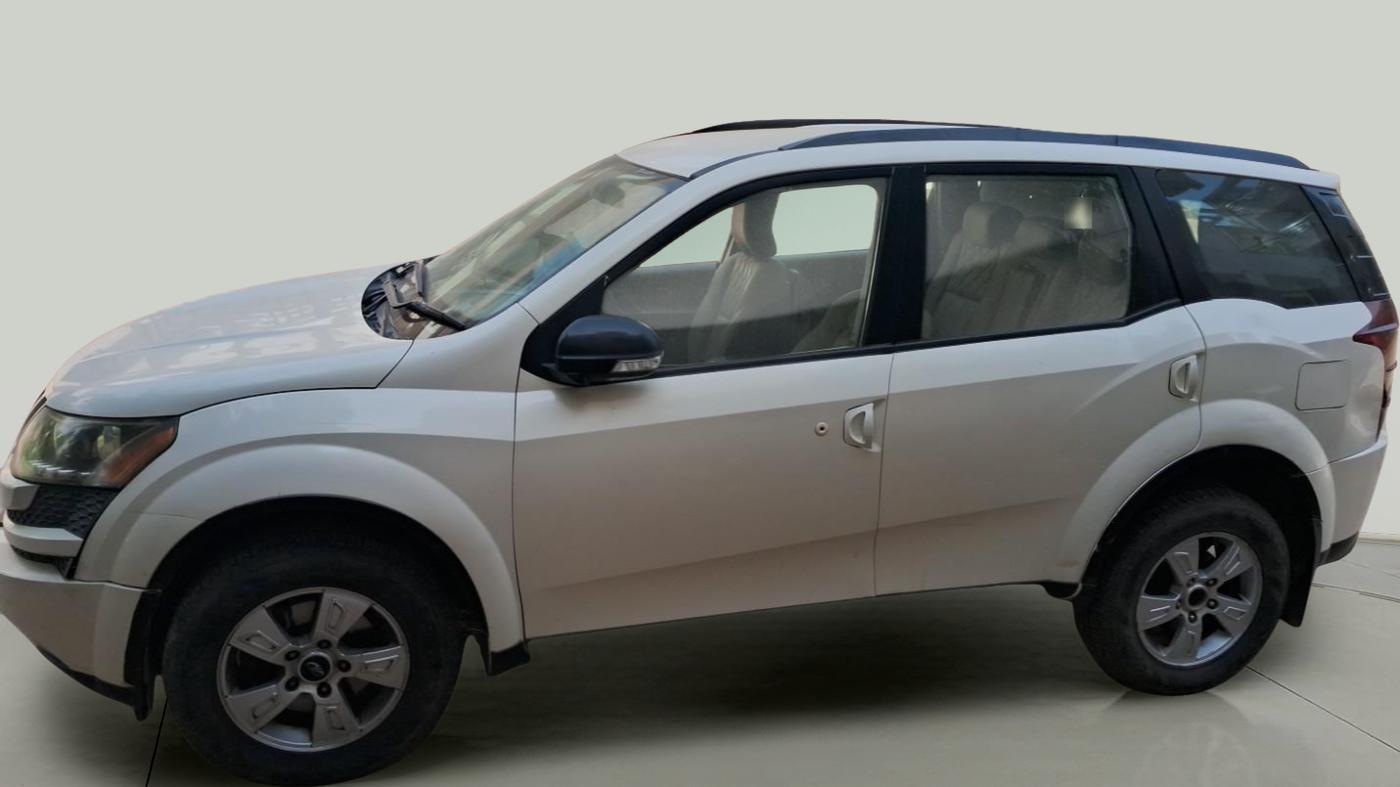 2012 Mahindra XUV500 W8, Diesel, Manual, 1,21,174 km, exterior