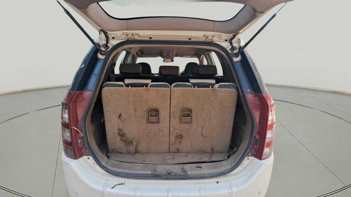 2012 Mahindra XUV500 W8, Diesel, Manual, 1,21,174 km, exterior