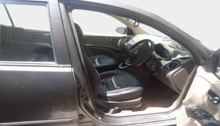 2013 Hyundai i10 MAGNA 1.2, Petrol, Manual, 57,864 km, interior