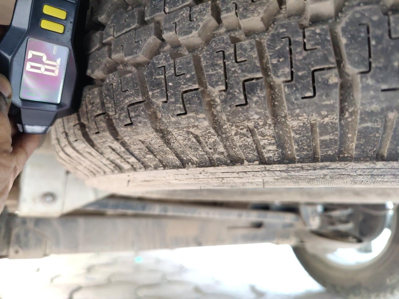 2019 Tata Harrier XZ 2.0L, Diesel, Manual, 60,019 km, tyre