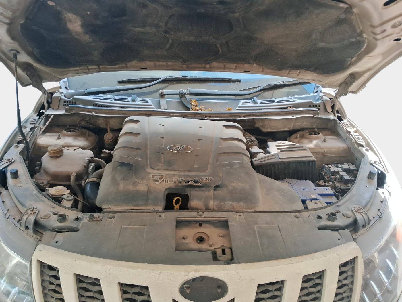 2012 Mahindra XUV500 W8, Diesel, Manual, 2,03,800 km, exterior