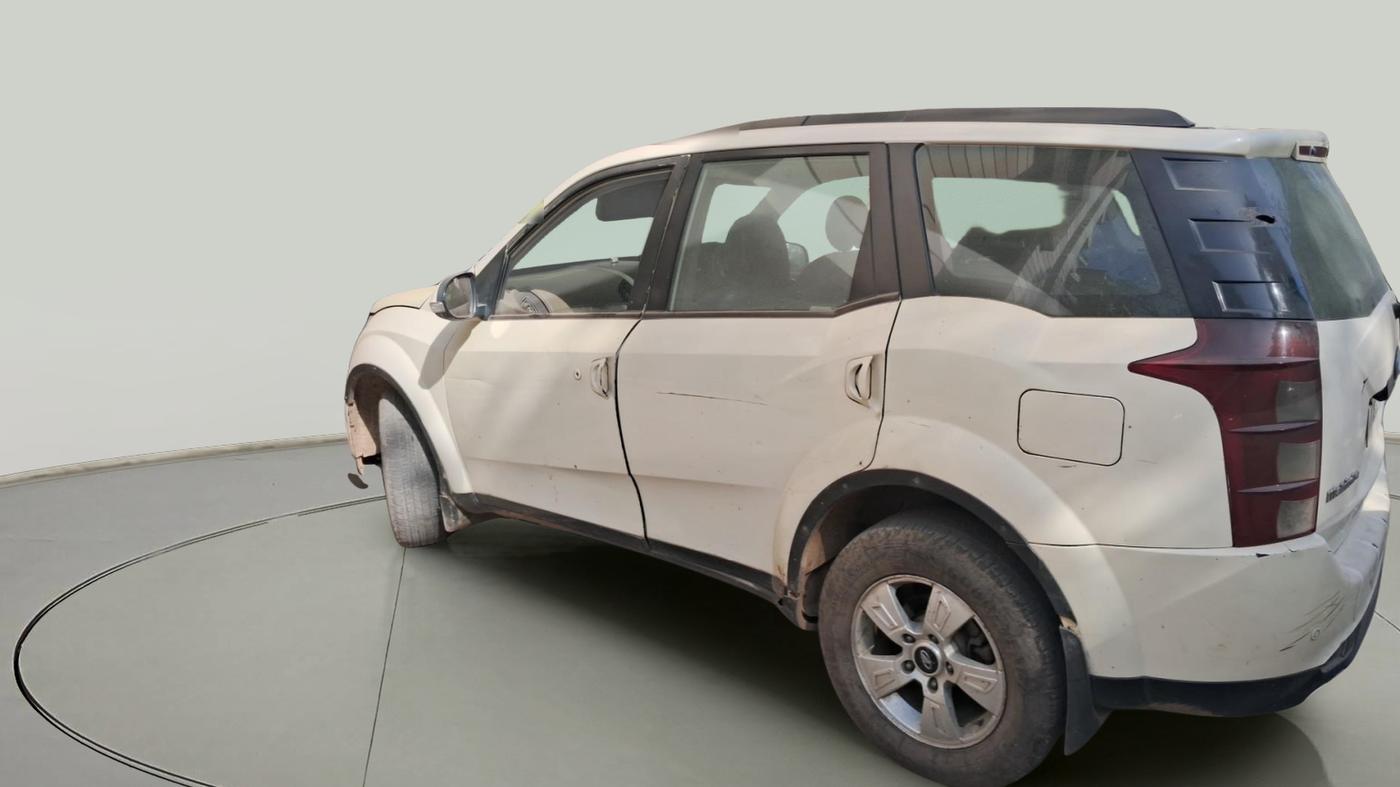 2012 Mahindra XUV500 W8, Diesel, Manual, 2,03,800 km, exterior