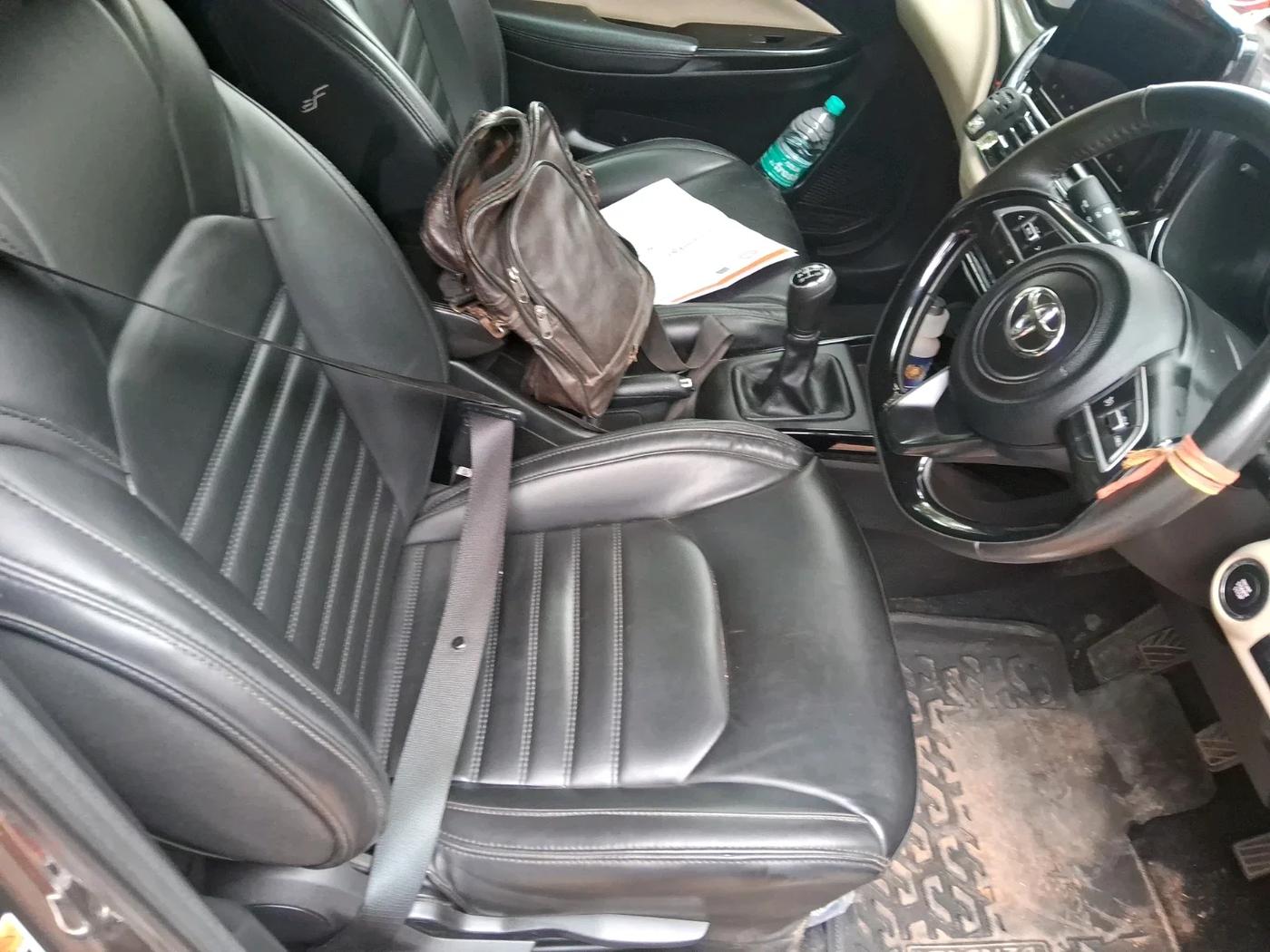 2023 Toyota Glanza V, Petrol, Manual, 18,482 km, interior