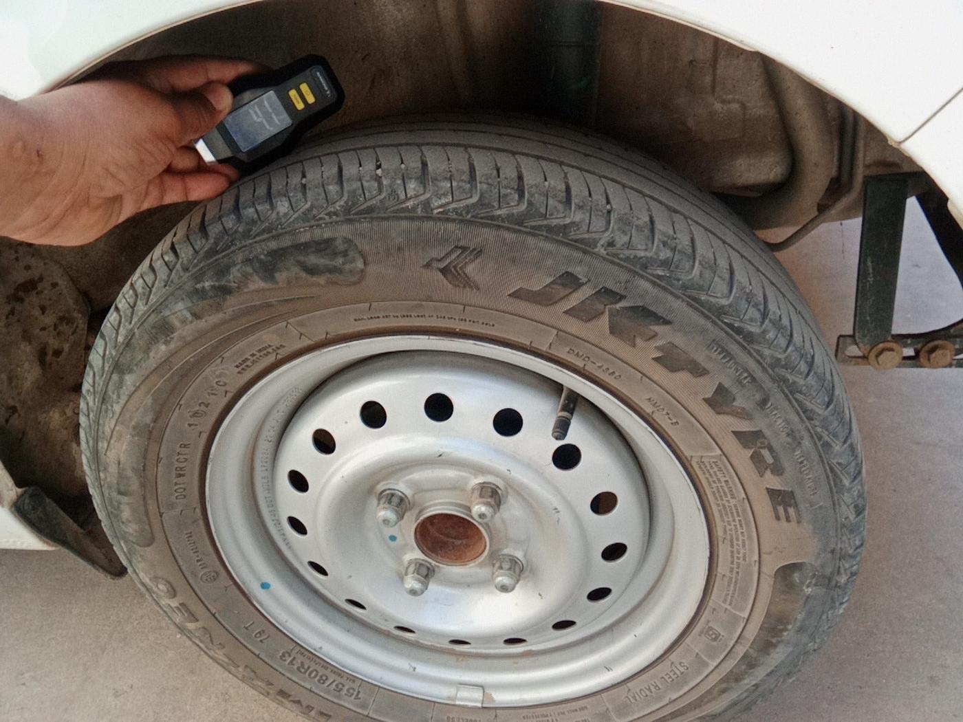 2021 Maruti New Wagon-R LXI CNG 1.0, Petrol, Manual, 87,054 km, tyre