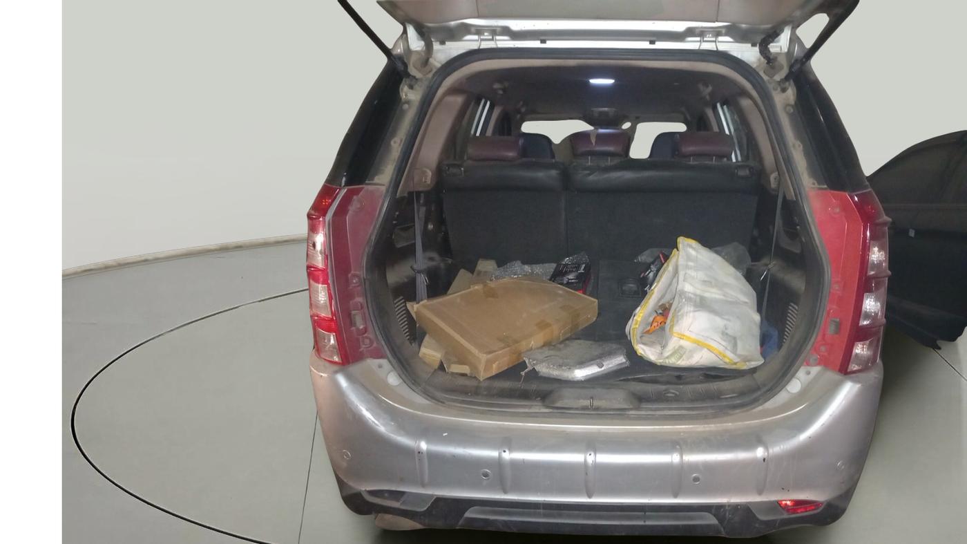 2011 Mahindra XUV500 W6, Diesel, Manual, 74,448 km, exterior