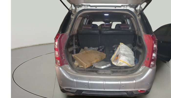 2011 Mahindra XUV500 W6, Diesel, Manual, 74,448 km, exterior