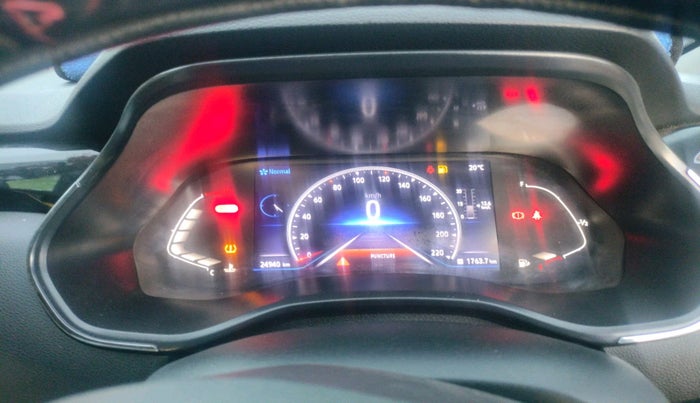 2023 Renault Kiger RXZ MT, Petrol, Manual, 24,940 km, interior