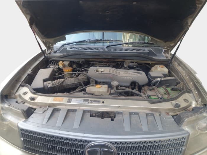 2013 Tata Safari Storme 2.2 EX 4X2, Diesel, Manual, 96,535 km, exterior