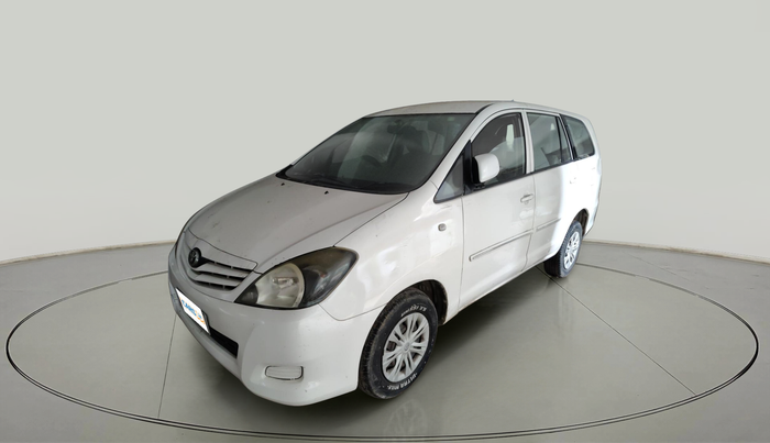 2011 Toyota Innova 2.5 G4 8 STR, Diesel, Manual, 1,86,849 km, exterior
