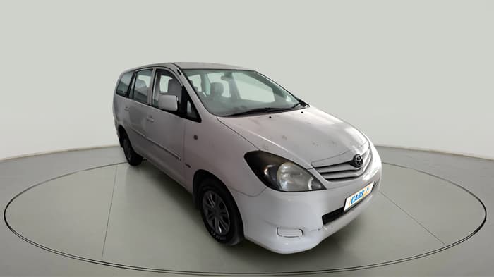 2011 Toyota Innova 2.5 G4 8 STR, Diesel, Manual, 1,86,849 km, exterior